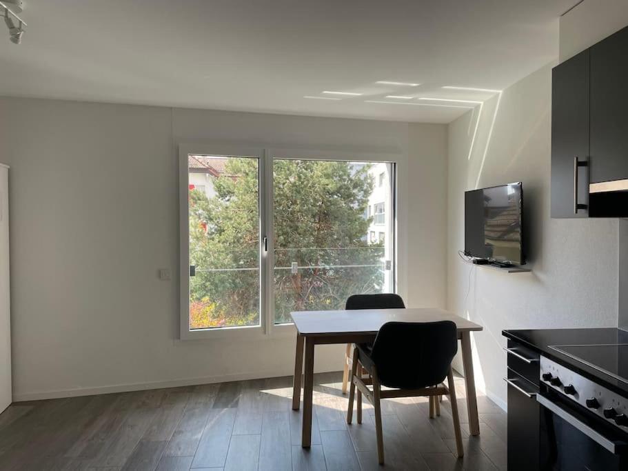 Appartement Proche Lausanne: Studio Bien Equipe à Prilly Extérieur photo