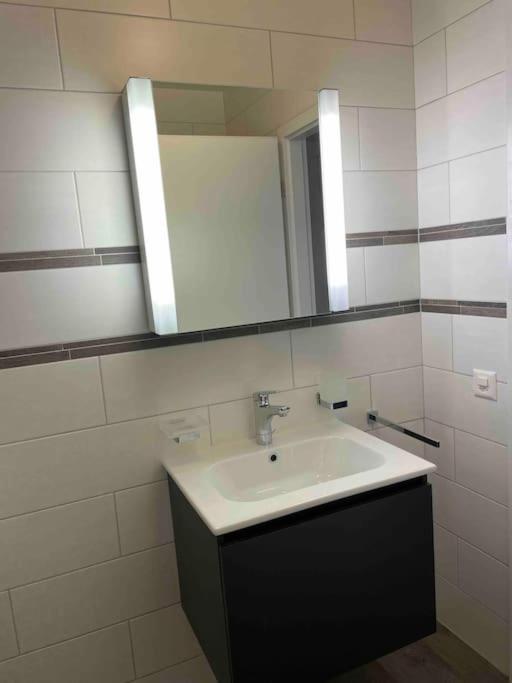 Appartement Proche Lausanne: Studio Bien Equipe à Prilly Extérieur photo