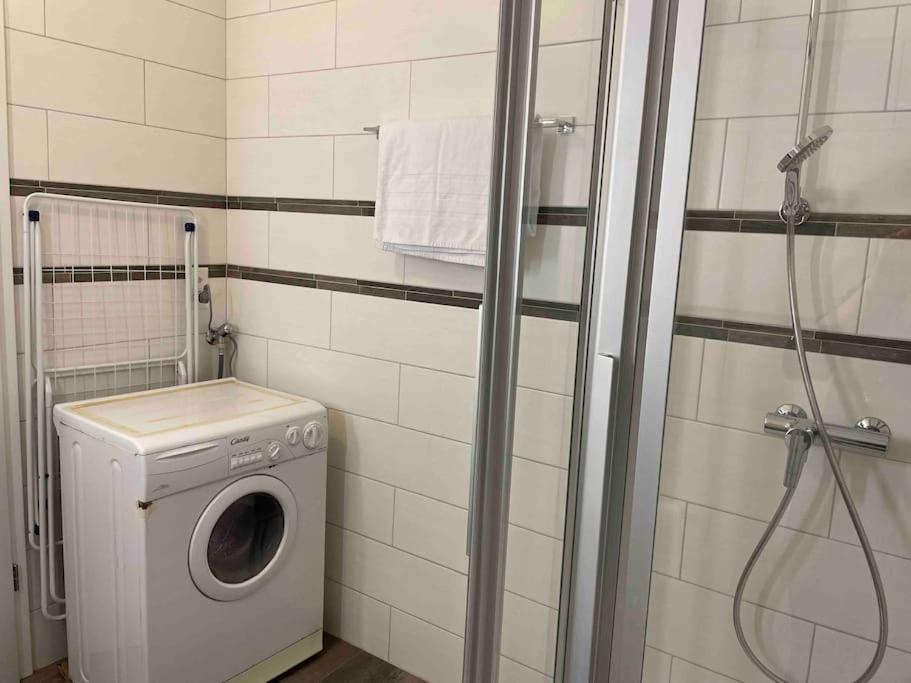Appartement Proche Lausanne: Studio Bien Equipe à Prilly Extérieur photo